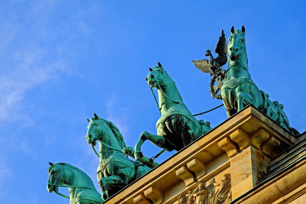 brandenburg-gate-2072994_1920